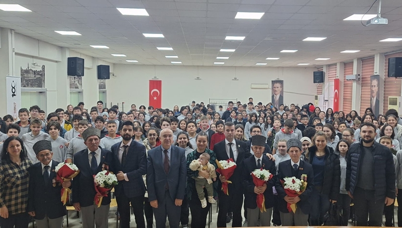 Gaziler İle Öğrenciler Bir Araya Geldi