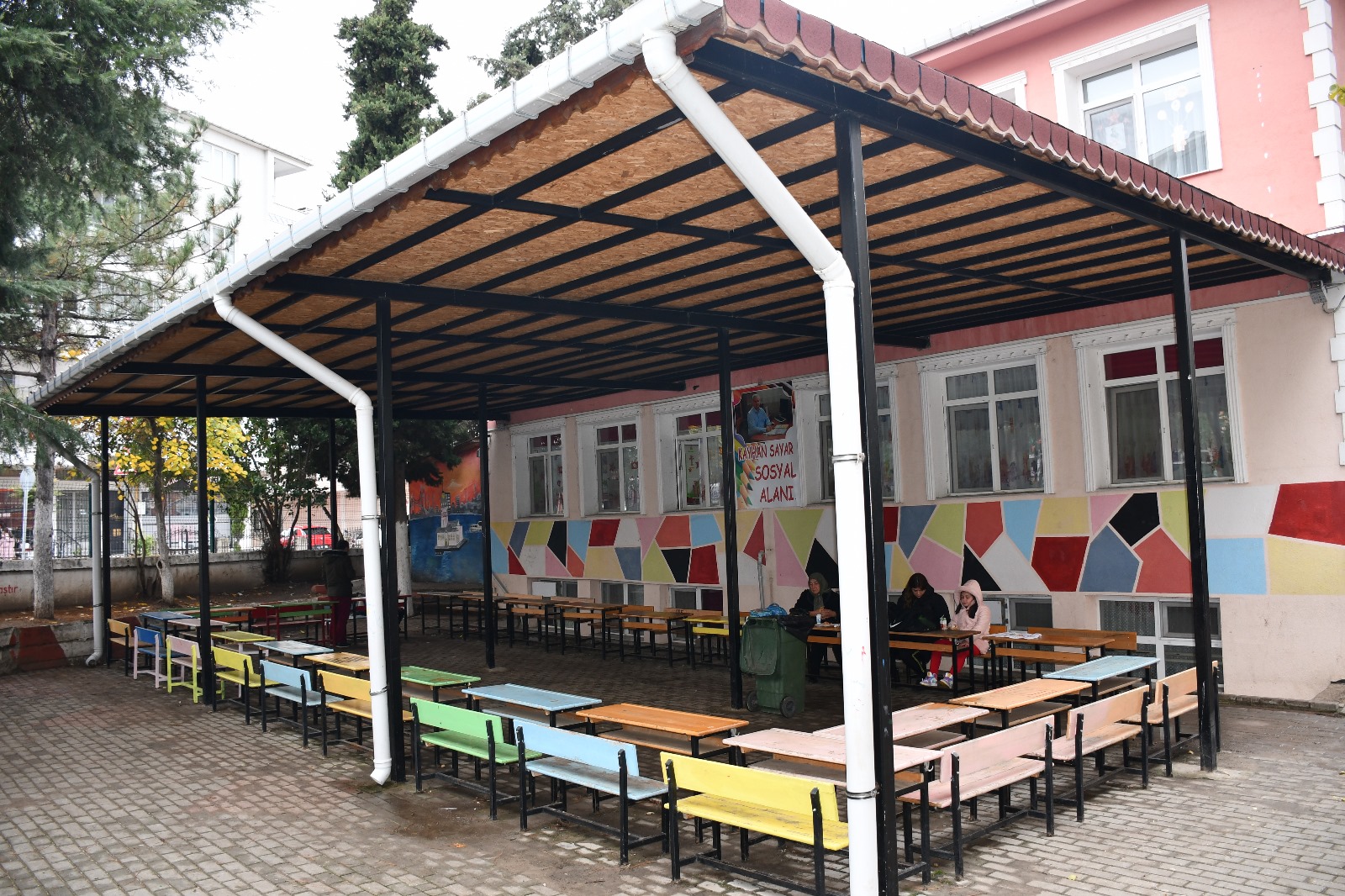 Lüleburgaz Belediyesi Öğrencilere Modern ve Sağlıklı Bir Eğitim Ortamı Sunuyor