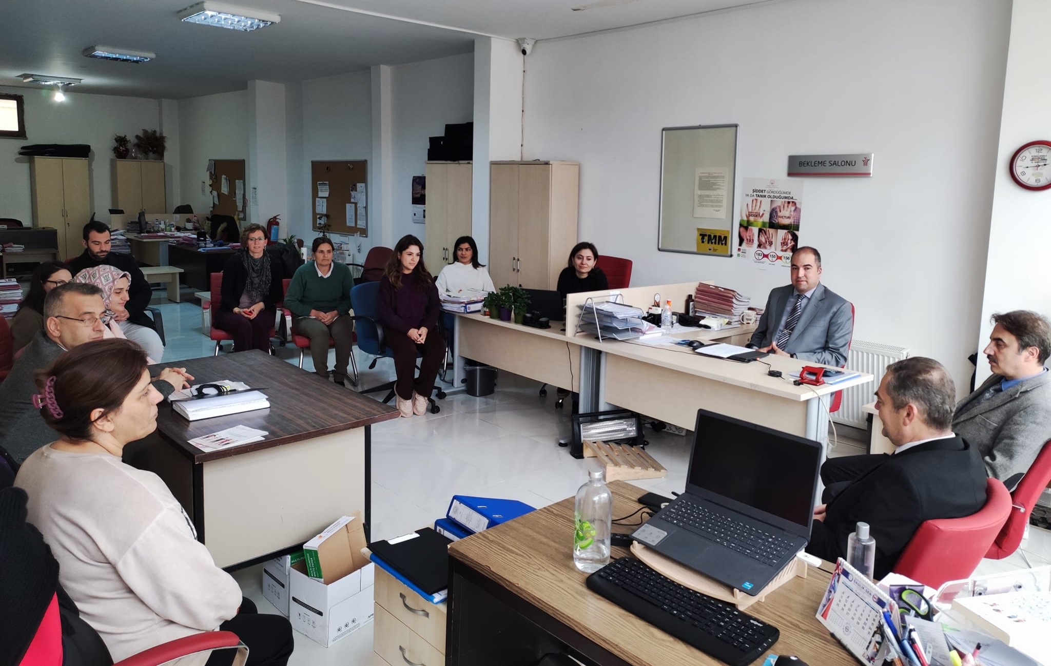 Müdür Özbaş, Lüleburgaz Sosyal Hizmet Merkezi'nde Değerlendirmelerde Bulundu