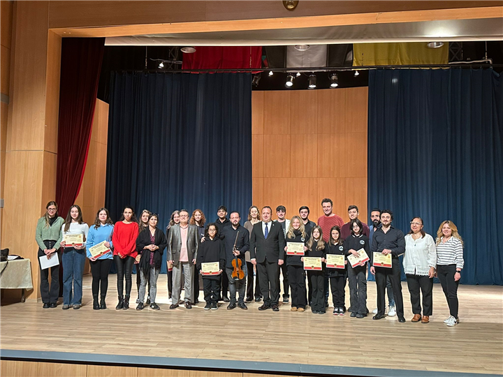 Öğrenciler Keman Çalıştayına Katıldı