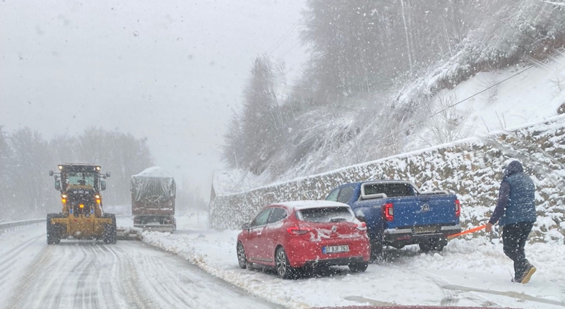 Kar ve Tipi Istrancalar'da Ulaşımı Olumsuz Etkiliyor