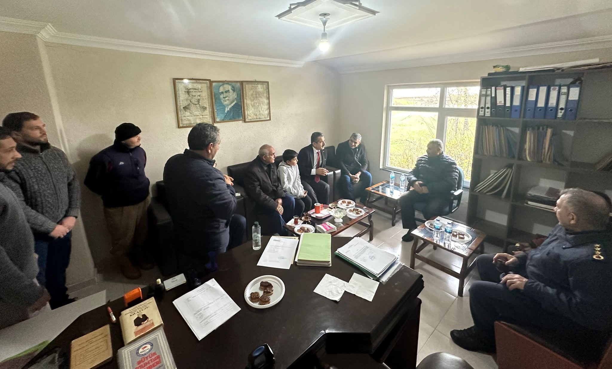 Kırklareli Valisi Birol Ekici, Davutlar Köyü'nü Ziyaret Etti