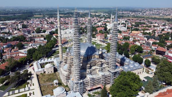 Vali Sezer: Selimiye Camisi'ndeki restorasyon 2024'te tamamlanacak
