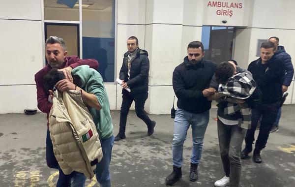 Evine davet ettiği 3 kişi, tehditle 70 bin liralık kredi çektirdi