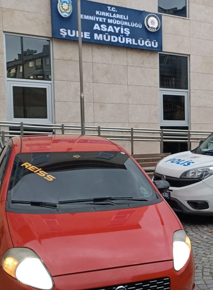 Çerkezköy'de Çalınan Araç Kırklareli Emniyeti Tarafından Sahibine Teslim Edildi