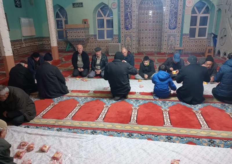 Sadıkağa Camii'nde Sabah Namazı Buluşması