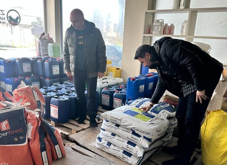Lüleburgaz'da Yem Satış ve Depolama Yerlerinde Süren Titiz Denetimler