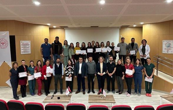 Sertifikaları Tören ile Verildi