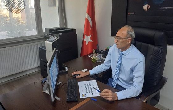 Kongre Sunumlarına Devam Ediyorlar