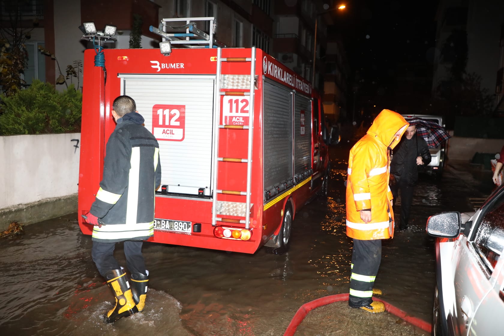 Kırklareli'nde Şiddetli Sağanak Yağış Hayatı Olumsuz Etkiledi