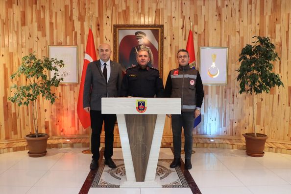 Müdür Karaca'dan Jandarma Komutanına Ziyaret