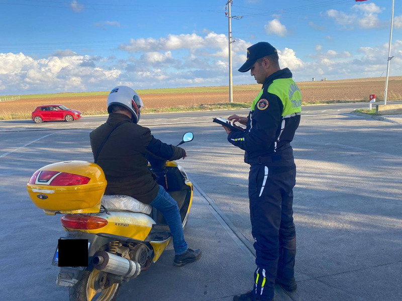 16 Motosiklet Trafikten Men Edildi