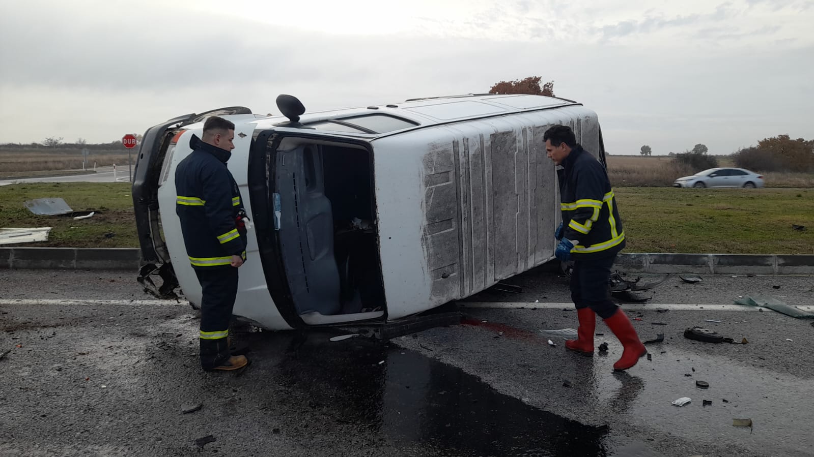 Kırklareli İtfaiyesinden Trafik Kazasına Müdahale