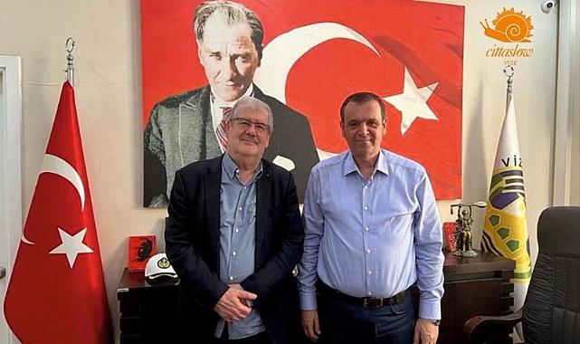 Başkan Özalp’ten Prof. Dr. İskender Gökalp'e Kutlama