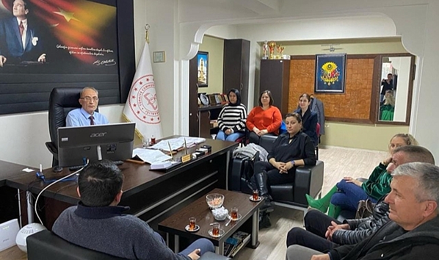 Müdür Akdemir Okul Aile Birliği Başkanları ile Bir Araya Geldi