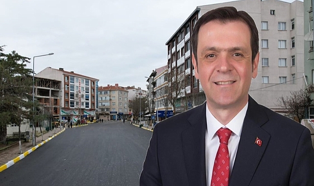 Vize'nin Atatürk Caddesi'nde Sıcak Asfat Çalışmaları Tamamlandı