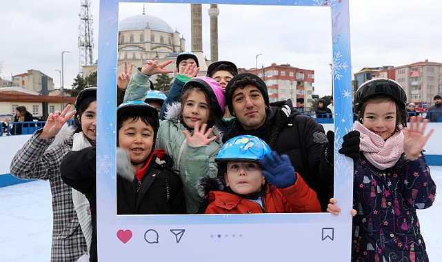 Yarı Yıl Tatilinde Buz Pateni Keyfi