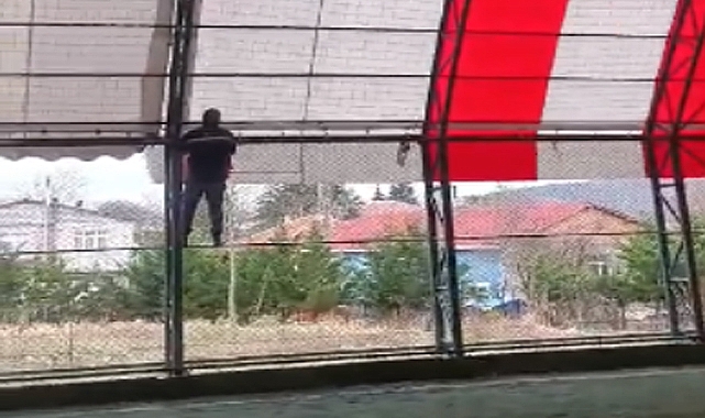 Başkan Yatkın “Halı Saha Brandaları Yenileniyor”