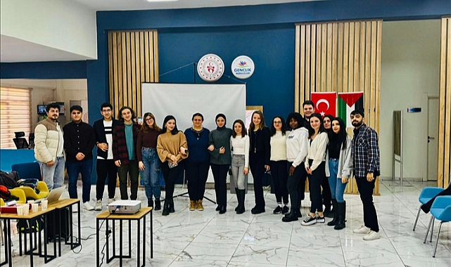 Çalışma Ekonomisi ve Endüstri İlişkileri Bölümü Öğrencileri