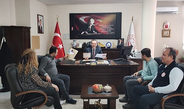Özel Çocuklar, Karne Sevincini İl Müdürü ile Paylaştı
