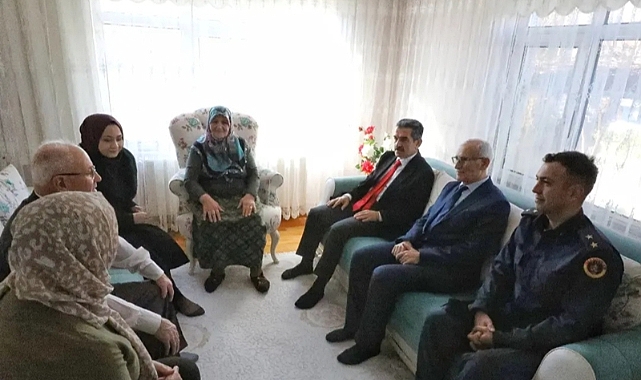Vali Ekici, Şehit Murat Koç'un Ailesini Ziyaret Etti